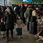 В Китае арестовывают граждан за публикацию видео переполненных «зелёных» поездов