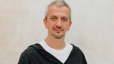 Три недели у руля: Богомолов досрочно покинул пост руководителя Школы-студии МХАТ