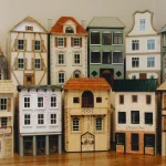 Отставной моряк делает красивые кукольные домики для нуждающихся детей