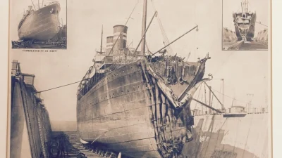 Носовая часть судна Флорида со значительными повреждениями корпуса после аварии в море.