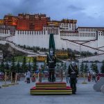 Фермеры в Тибете случайно «похоронили» Си Цзиньпина