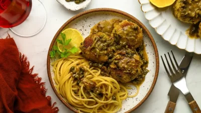 Эти куриные фрикадельки пикката — именно то, что нужно для ужина в будний день.