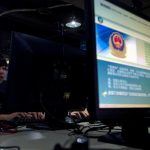 Анализ: Китай ужесточает контроль над интернетом в преддверии политической нестабильности