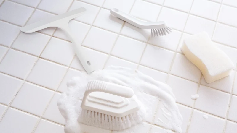 Как предотвратить появление плесени в ванной и удалить жир на кухне естественными способами Поддержание чистоты каждый день.