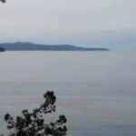 Чёрное пятно у Туапсе: после удара дронов в море разлились нефтепродукты (видео)