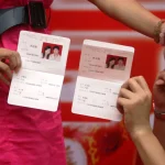 Инсайдеры: ЗАГСы в Китае начали проводить инсценировки регистраций свадеб