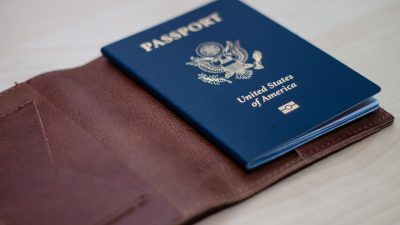 МИД РФ жёстко отреагировал на выдачу паспортов США детям дипломатов