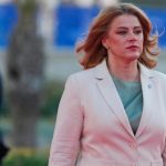 Премьер-министр Латвии подала в отставку из-за крушения украинских беспилотников