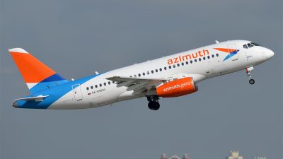 Самолёт авиакомпании Азимут