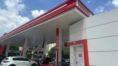 Заправка автомобилей на АЗС Лукойл в Краснодарском крае