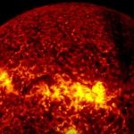 Космическая аномалия: Солнце накрыло гигантское чёрное облако (видео)