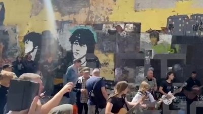Стена Виктора Цоя
