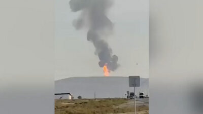 Извержение грязевого вулкана в Баку. (Скриншот/Российская газета)