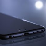 Россиянка установила приложение для определения растений и лишилась денег