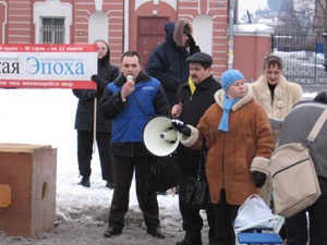 В Санкт-Петербурге прошел митинг в поддержку 7.0 миллионов человек, написавших заявление о выходе из компартии