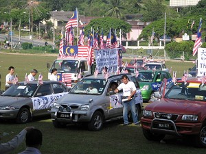 Фоторепортаж: в столице Малайзии Куала-Лампур прошел автопарад «Девять комментариев»