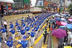 В Гонконге празднуют Всемирный День Фалунь Дафа