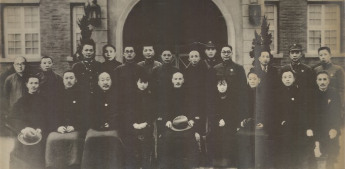 Фотографии жены Чан Кайши впервые выставлены в Шанхае. Китайский чиновник неожиданно дал ей положительную оценку