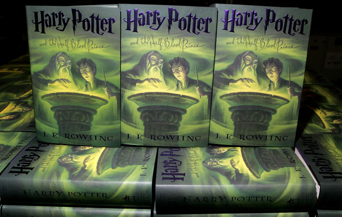 Восьмая книга о Гарри Поттере появится в России в ноябре