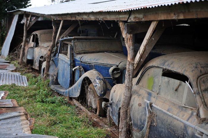 Коллекцию машин на 28,5 млн долларов нашли в сараях старой фермы. Они ждали 50 с лишним лет!