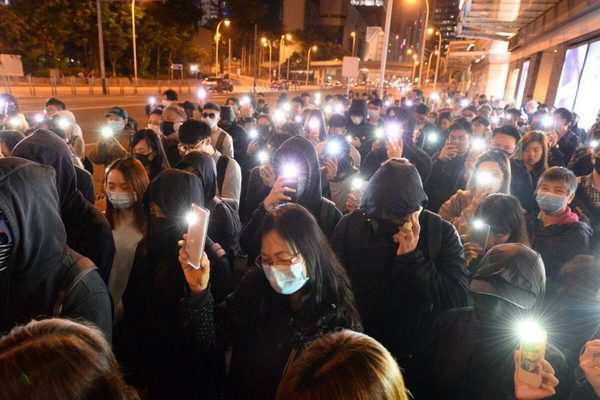 Гонконгцы проводят «рождественские» акции протеста, чтобы повторить свои требования