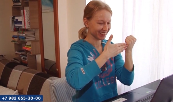 (Видео) Уральские студенты помогают пожилым людям снять стресс в самоизоляции