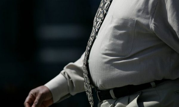 Ожирение увеличивает риск смерти от COVID-19, говорят врачи
