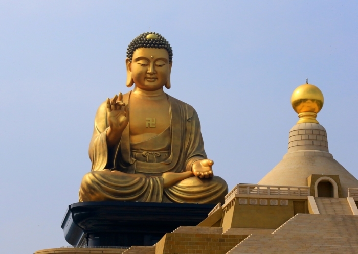 Монах думал, что пробыл в мире Будды всего 20 часов. А на самом деле на земле прошло 5 лет и 5 месяцев