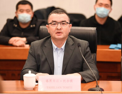 Чтобы опровергнуть обвинения в геноциде уйгуров, власти Китая устраивают фальшивые пропагандистские шоу?