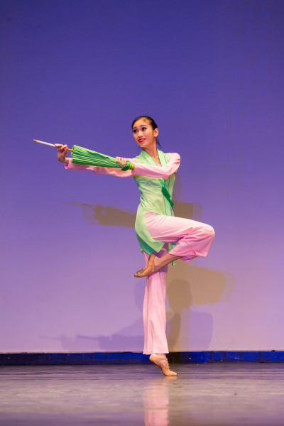 Ведущая танцовщица Shen Yun Мишель Лянь — о магии движений