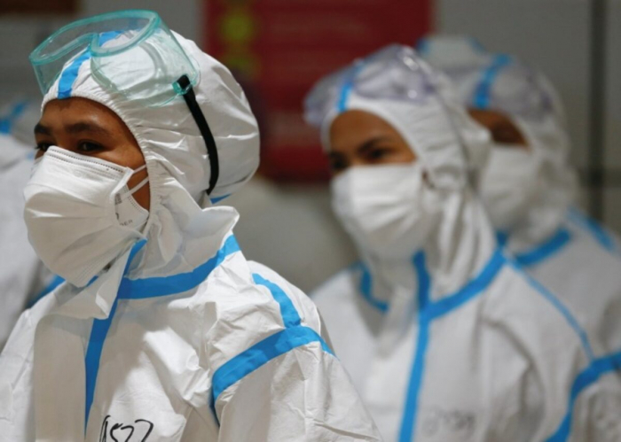 Сотни вакцинированных индонезийских медиков заболели COVID-19, десятки госпитализированы