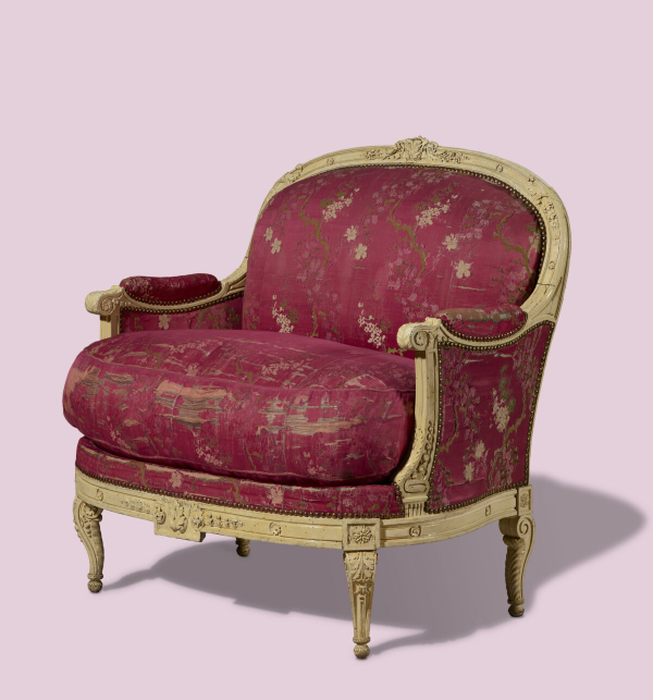 Парижское кресло XVIII века, нетронутое временем