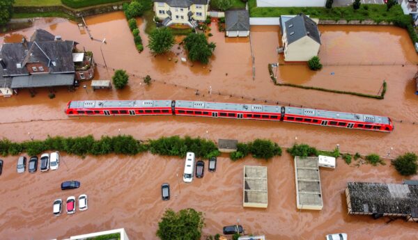 Германия выделила 30 млрд евро для пострадавших от наводнений районов