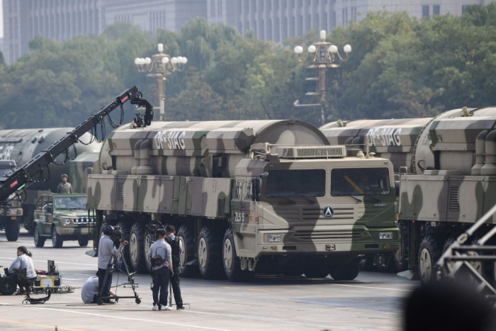 Эксперты: Китай вскоре может использовать ядерное оружие для «принуждения» США