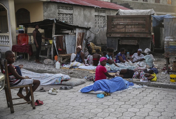 Число погибших в результате землетрясения на Гаити увеличилось до 1297