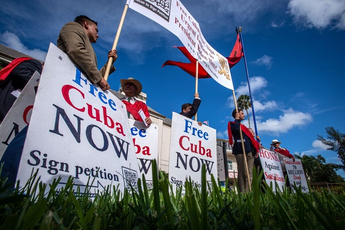 Пекин готовит кубинские силы безопасности для подавления протестующих